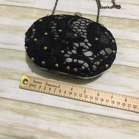 Darling Vintage Hard Shell Oval Black Lace Rhinestone Clasp Chain‎ Evening Bag - Picture 8 of 9
